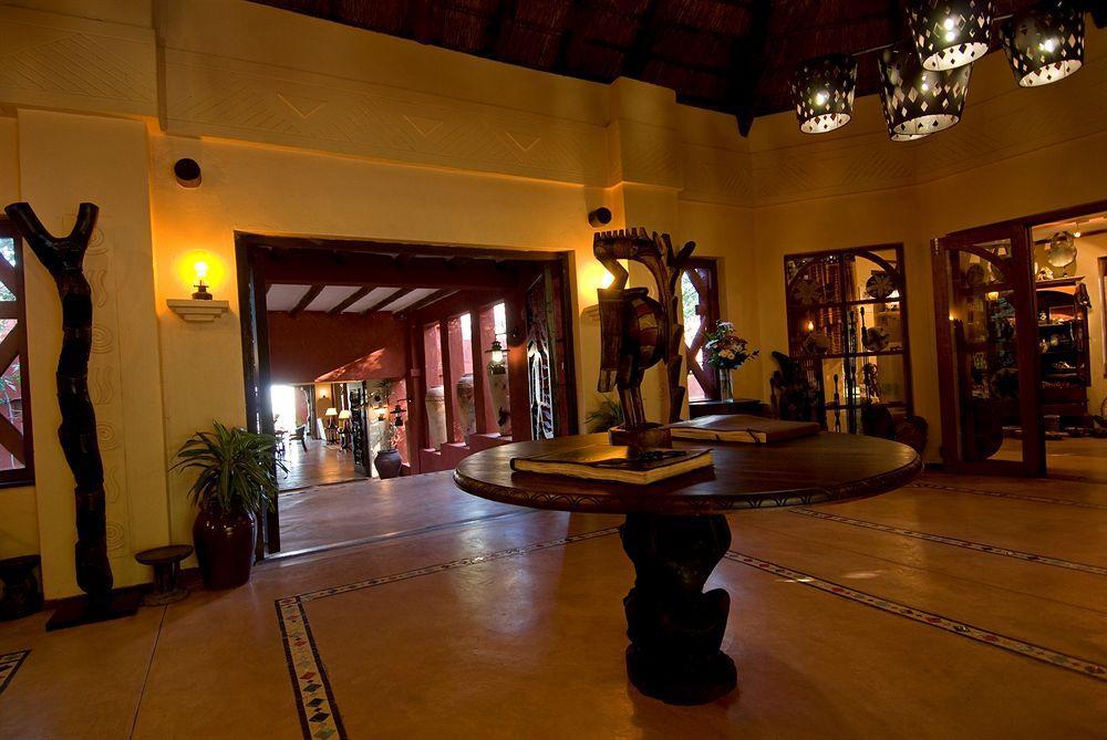 Sanctuary Chobe Chilwero Hotell Kasane Exteriör bild