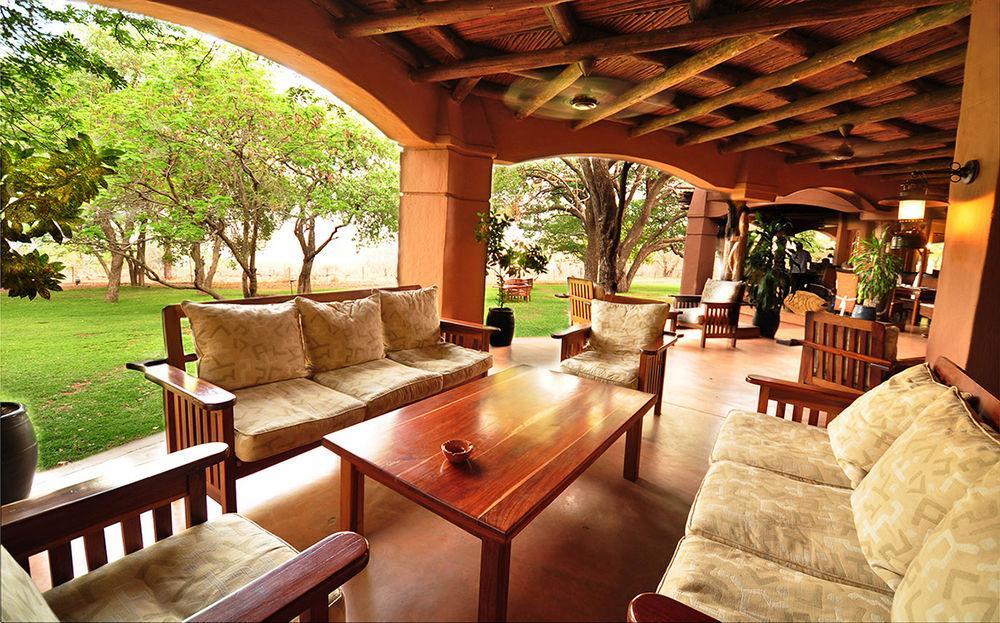 Sanctuary Chobe Chilwero Hotell Kasane Exteriör bild
